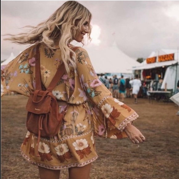 Bohemian Floral Kimono in Tan and Brown - Picture 5 of 9
